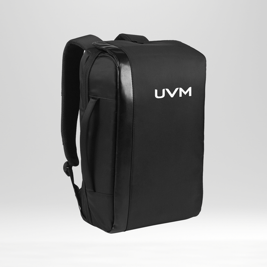 Mochila negra con logo UVM