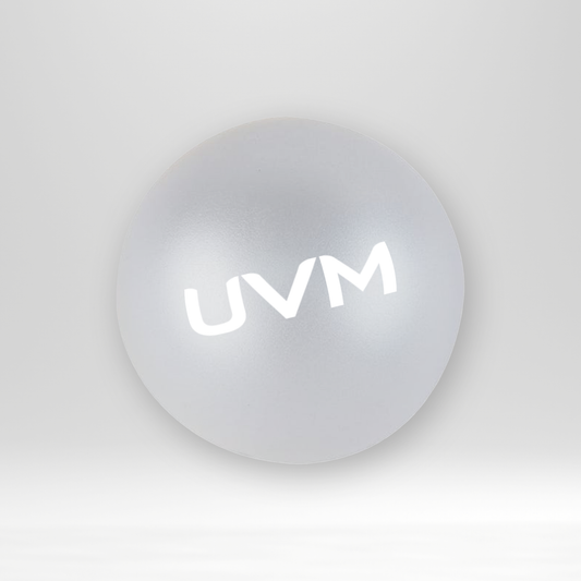 Pelota antiestrés color gris con logotipo UVM